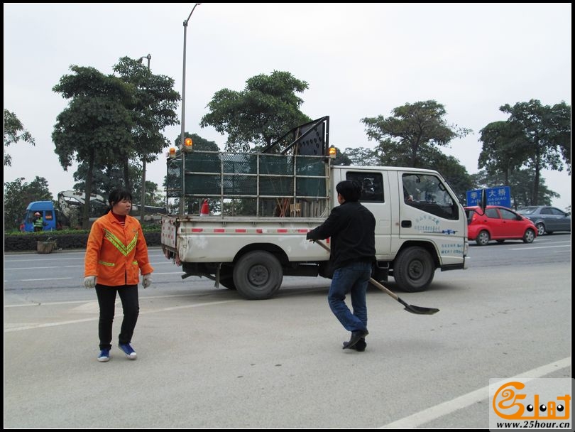 刘队长呼吁管理泥头车！05.jpg