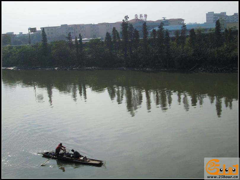 夫妻挡搭，河里电鱼06.jpg