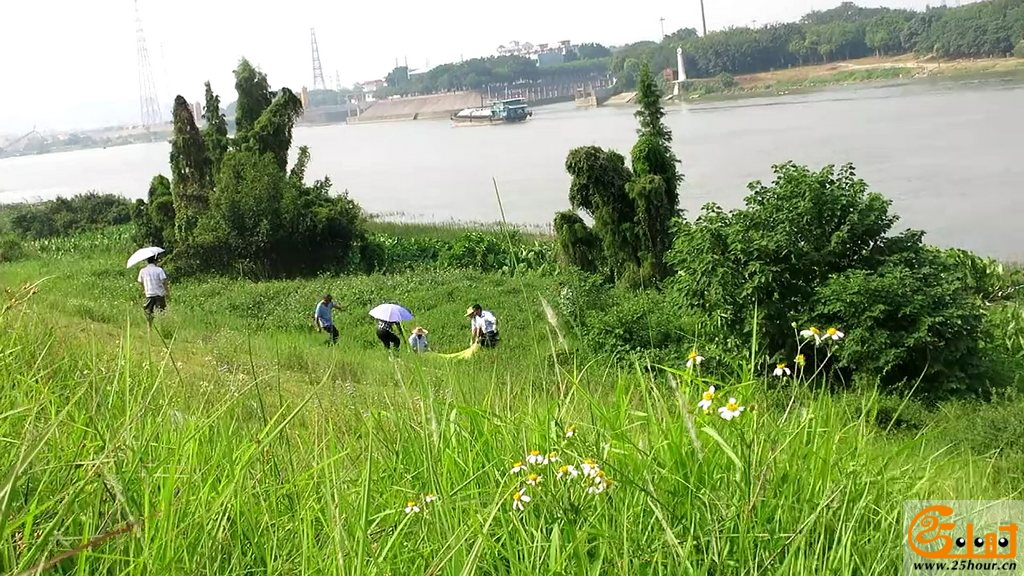 “亮子”   3男2女东平河边[00_02_48][20140909-014619-3].jpg