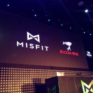 不用充电的手环Misfit Ray上市 防水50m