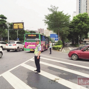 整治一个月，季华路早晚交通高峰效果是介样！