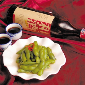 炎炎夏日 毛豆配啤酒 绝了！