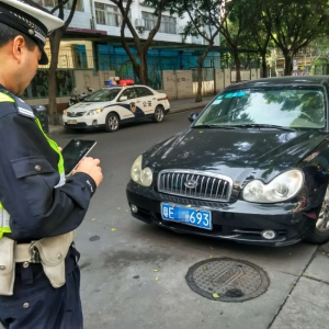 禅城公安严查“霸王车” 多次交通违法未处理或被扣证扣车