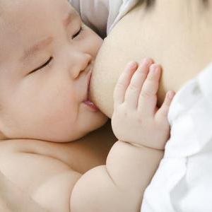 法专家提出母乳喂养新理由：让孩子长得更好看