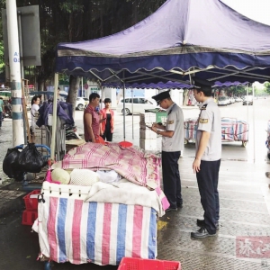 南海各镇街城管部门开展整治行动