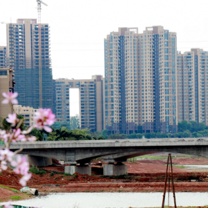 狮山博爱湖整体建设已完成80%，预计今年7月可漫步湖畔赏花