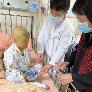 6岁男孩白细胞降到零，三进ICU！​危急时刻，医生做了一个决定…